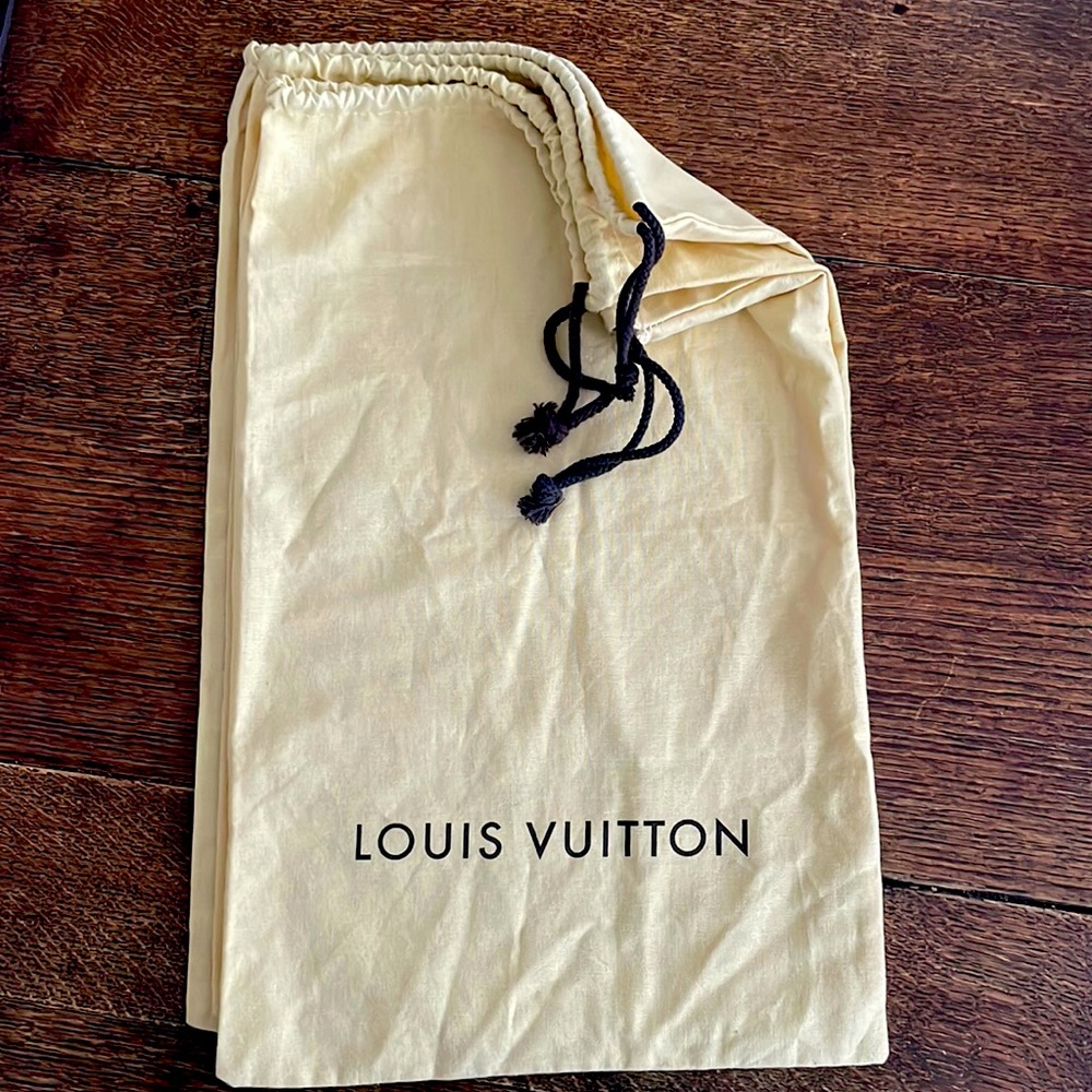 AUTH LOUIS VUITTON SHOE DUST COVERS!🤎